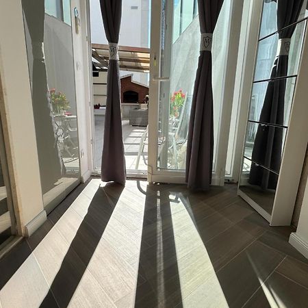 Luxury Apartment Martinis With Pool Split Eksteriør bilde