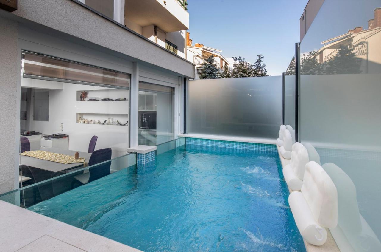 Luxury Apartment Martinis With Pool Split Eksteriør bilde