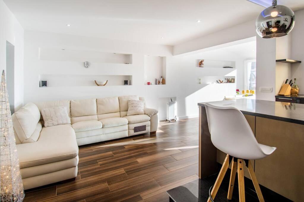 Luxury Apartment Martinis With Pool Split Eksteriør bilde